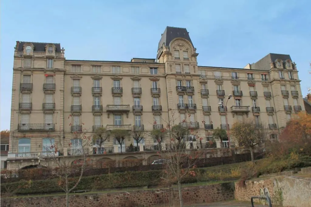 Appartement Le Volcan au Vert WIFI 42m2 Face au parc Châtel-Guyon