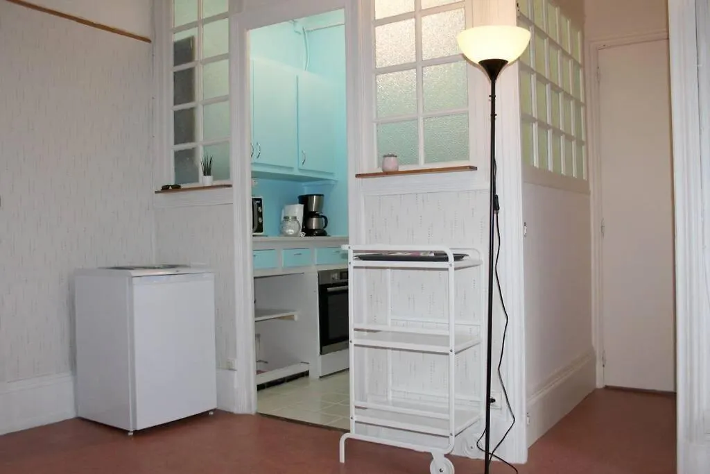 Apartment Le Volcan Au Vert Wifi 42M2 Face Au Parc Chatel-Guyon